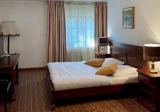Casa Iurca de Călineşti, kamer
