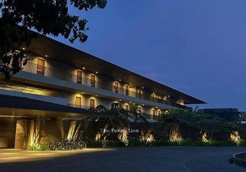 The Funny Lion - Puerto Princesa, exterieur