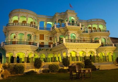 MalJi Ka Kamra, hotel