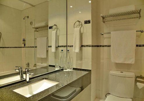 Fountains Hotel, badkamer
