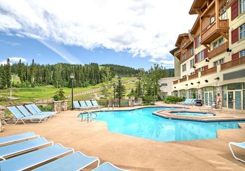 Sun Peaks Grand Hotel & Conference Centre, zwembad