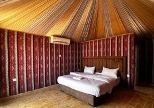 Albasha Camp, tent