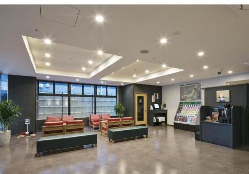 Hotel Route-Inn Kumamoto Ekimae, lobby