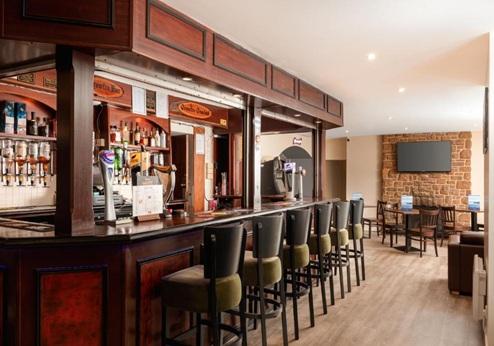 Dunollie Hotel, bar