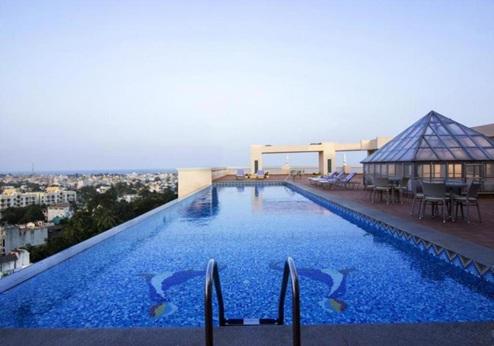 Shenbaga Hotel, zwembad