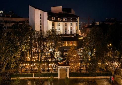 Hotel Bosna, buitenkant