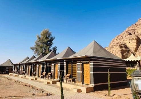 Hasan Zawaideh Camp, tent