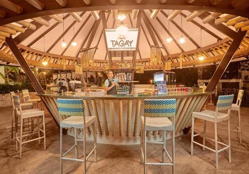 TAG Resort, bar