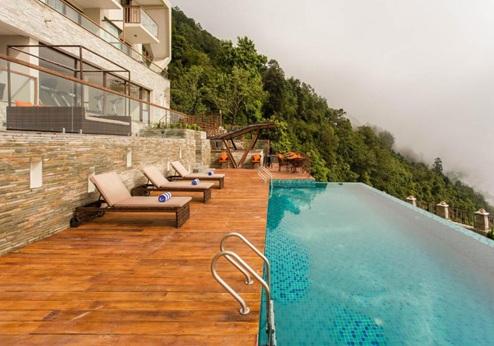 Mystic Mountain Hotel, zwembad