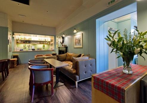Station Hotel, bar