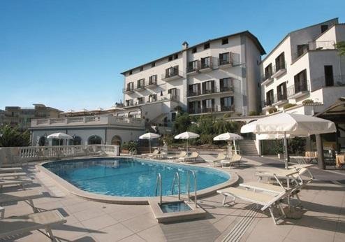 Hotel Jaccarino, buitenkant