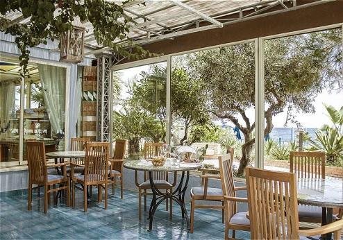 Hotel Kalos, terras