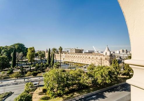 Hotel Exe Sevilla Macarena, omgeving
