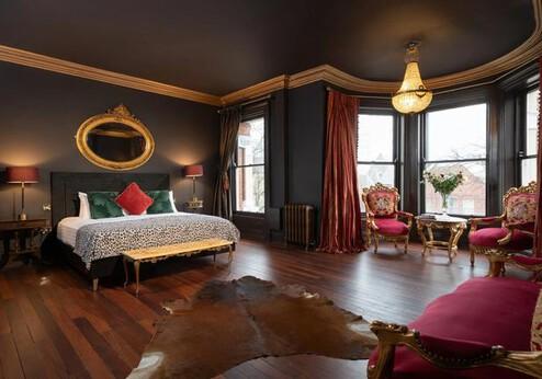Harrison Chamber of Distinction, slaapkamer
