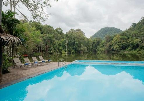 Home Phutoey River Kwai Resort, zwembad