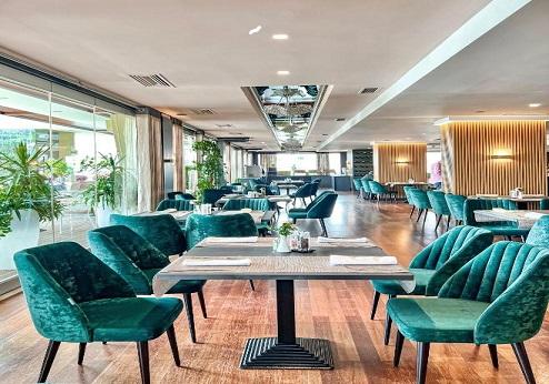Tirana International Hotel, restaurant