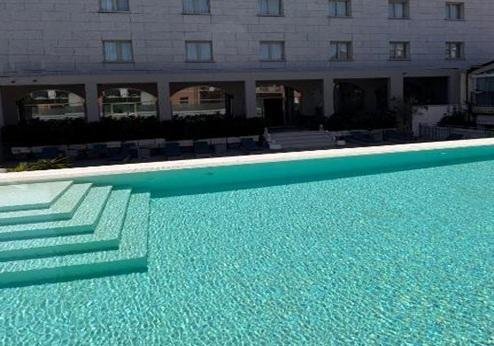 Hotel For You, zwembad