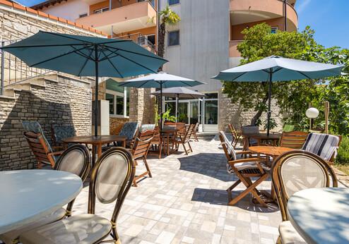 Hotel Minerva, terras