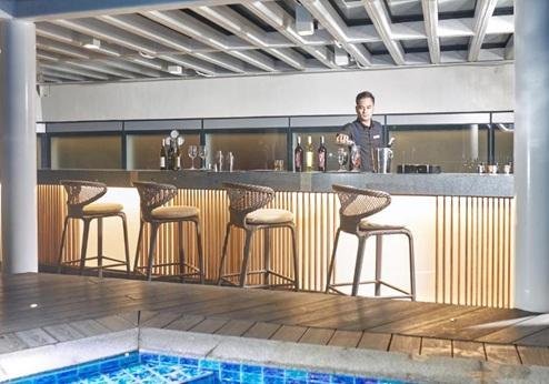 Kingsford Hotel Manila, bar