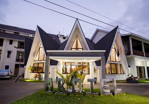Arotel, buitenkant hotel