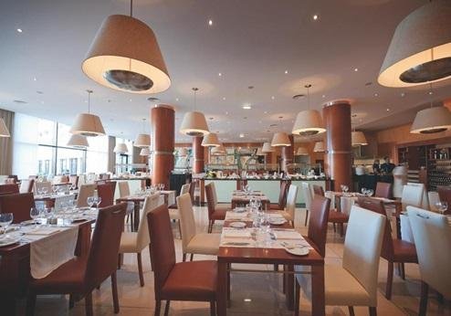 Vila Galé Santa Cruz, restaurant