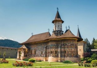Best Western Bucovina Club de Munte, Sucevita klooster