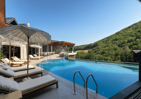 Hotel Ujevara e Drinit, zwembad