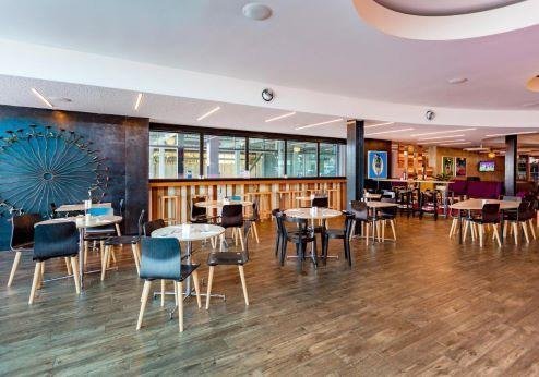 BreakFree on Cashel, restaurant