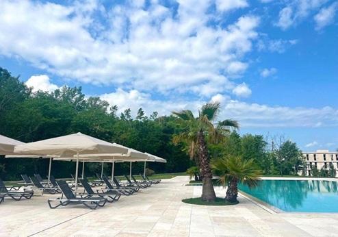 MAK Hotel Tirana, buitenzwembad