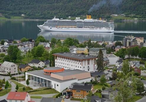 Grand Hotel, omgeving