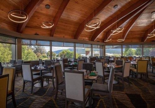 Distinction Luxmore Hotel, restaurant