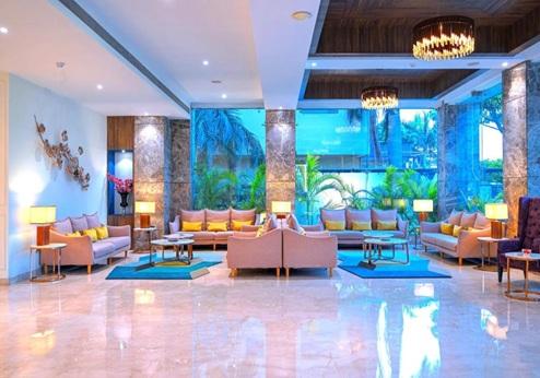 Golden Tulip Agra, lobby