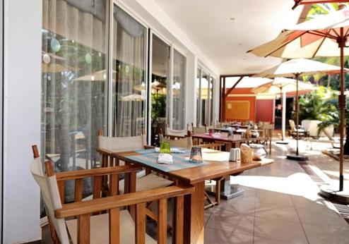Relais des Plateaux Hotel & Spa, terras