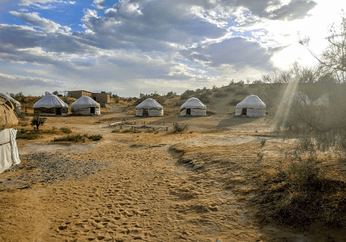 Kyzylkum-Woestijn, Yurt Kamp