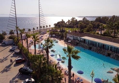 Phi Hotel Sighientu, zwembad