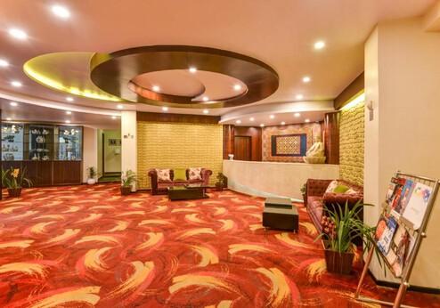 Summit Montana Suites & Spa, lobby
