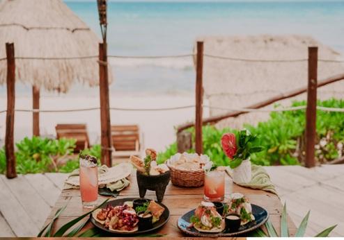 Petit Lafitte, eten bij beach bar