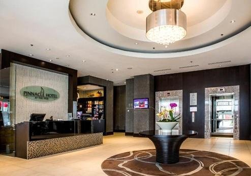 Pinnacle Hotel at the Pier, receptie