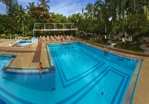 Ideal beach Resort, zwembad
