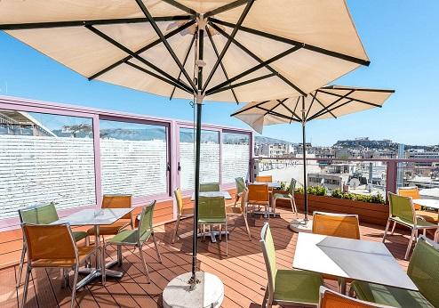 Novus City Hotel, terras