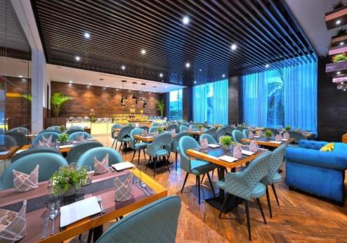 Golden Tulip Agra, restaurant