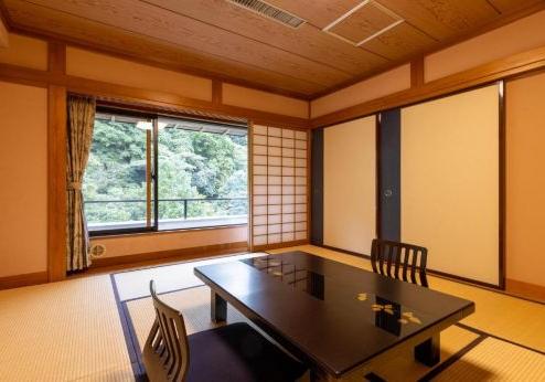 Hakone Yumoto Onsen Yoshiike Ryokan, kamer