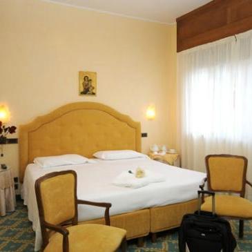 Grand Hotel Excelsior, kamer