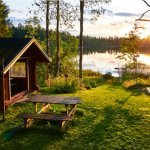 Finland huisje bij meer