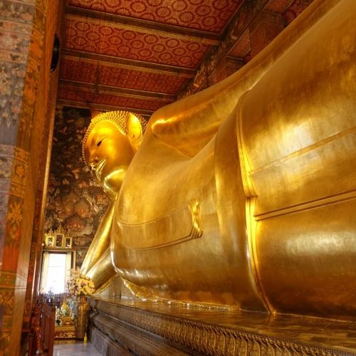 Bangkok, Wat Pho, de gouden liggende boeddha