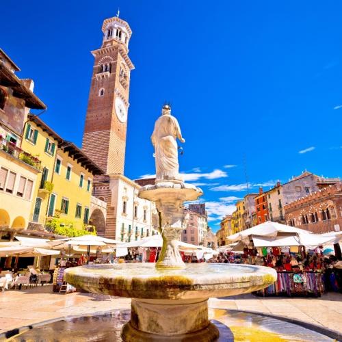  Piazza delle Erbe