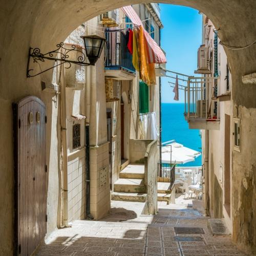 Schattige steegjes in Vieste