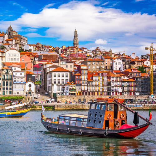 Uitzicht Porto rivier en stad