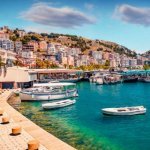 Levendige badplaats Sarandë