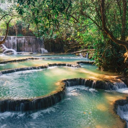 Kuang Si Watervallen